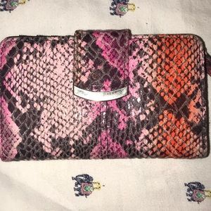 Feau Snakeskin Wallet (Pink multicolored)